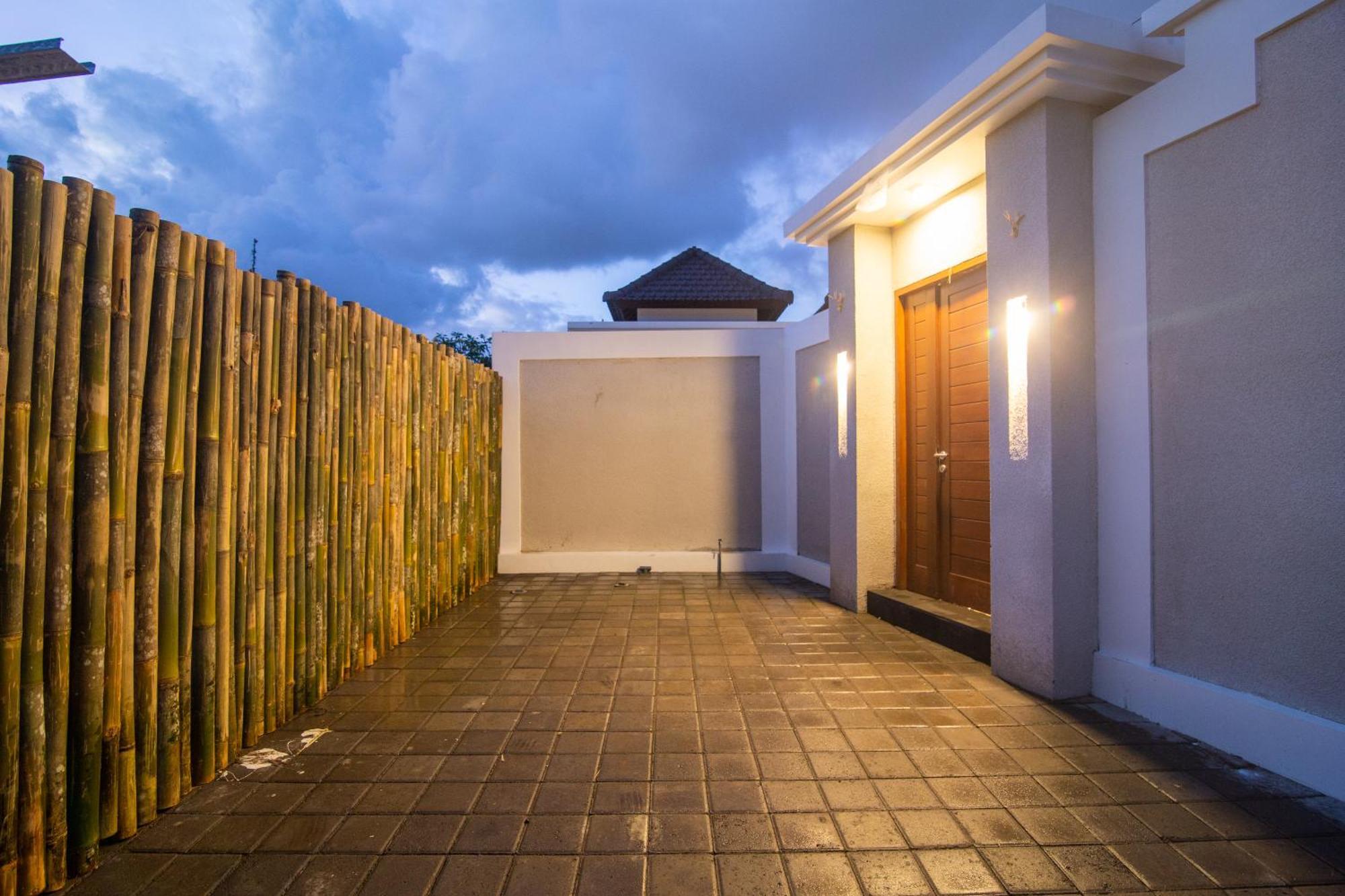 Villa Simple & Magical Villas. Sambali Lli Seminyak (Bali)