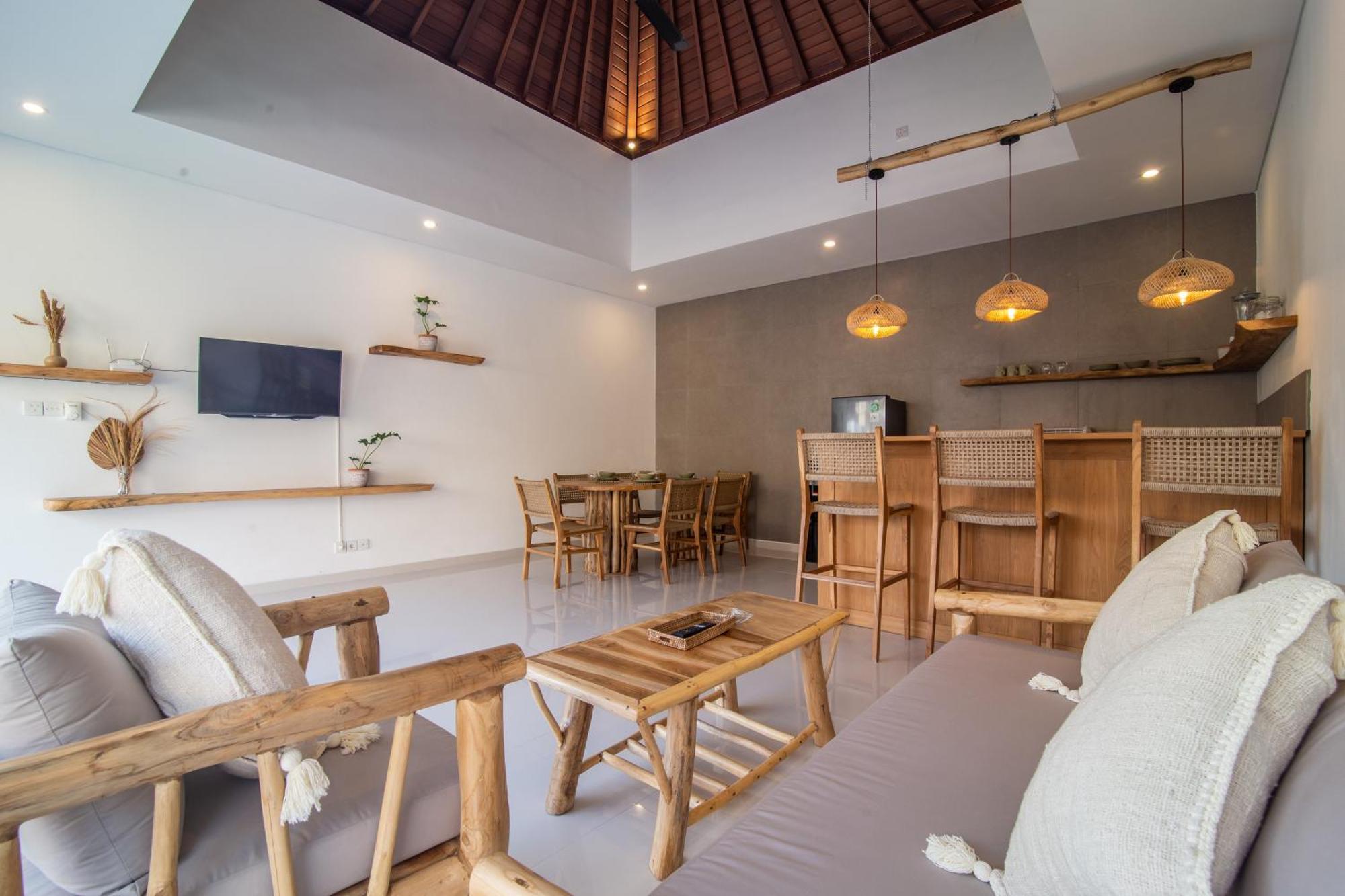 Simple & Magical Villas. Sambali Lli Villa Seminyak (Bali)