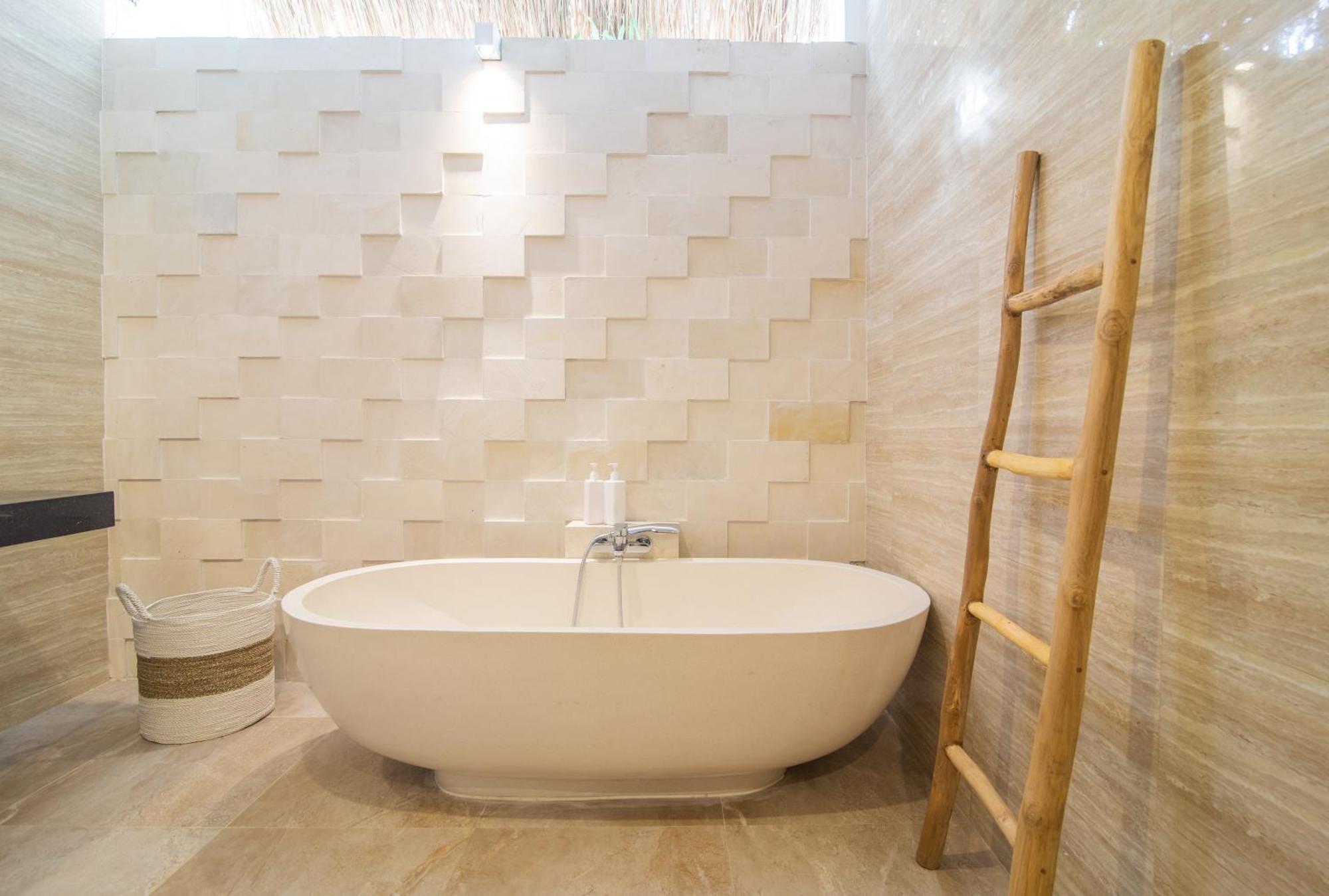 Simple & Magical Villas. Sambali Lli * Seminyak (Bali)